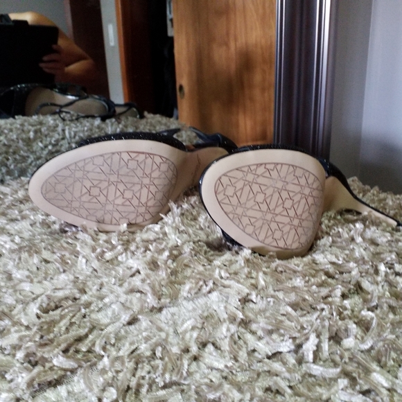 Bagley Mischka Jewel Shoes - Picture 7 of 8